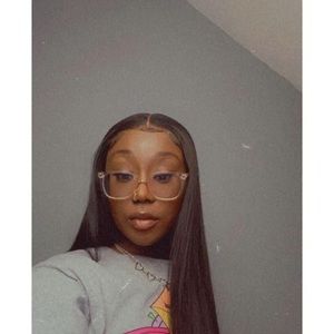 Meet your Posher, Alyssa